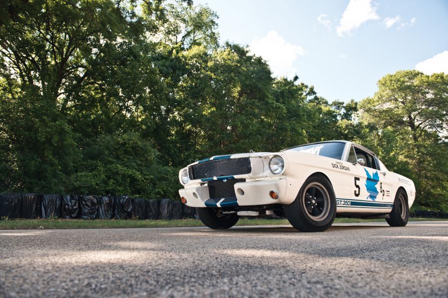  Shelby GT350 R 1965 года  (фото 40 из 95)